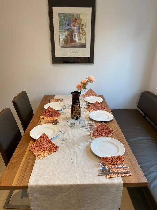 Luxury Apartment With Air Conditioning & Jaccuzzi Near Frankfurt Wiesbaden Hofheim am Taunus Buitenkant foto