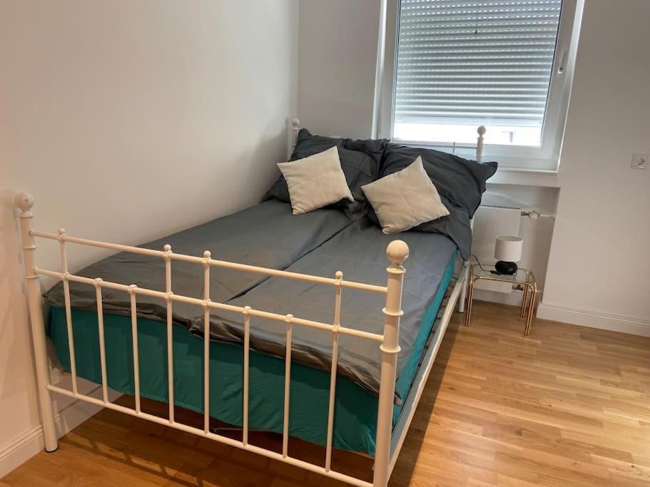 Luxury Apartment With Air Conditioning & Jaccuzzi Near Frankfurt Wiesbaden Hofheim am Taunus Buitenkant foto